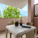 بيت ضيافة Flamingo Poetto كوارتو سانتيلينا
