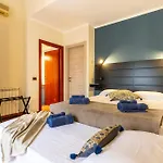 Flamingo Poetto 招待所 3*