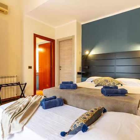 Flamingo Poetto Πανσιόν 3*